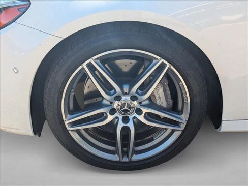 Used 2019 Mercedes-Benz E 300 image 21