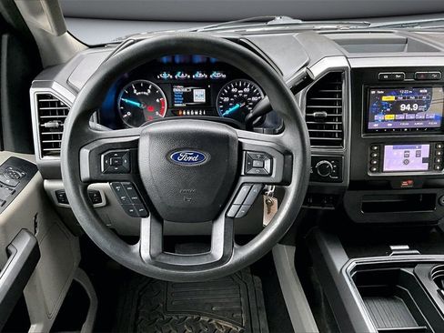 Used 2018 Ford F350 XLT w/ XLT Value Package image 9