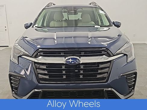Used 2024 Subaru Ascent Premium w/ Convenience Package image 4