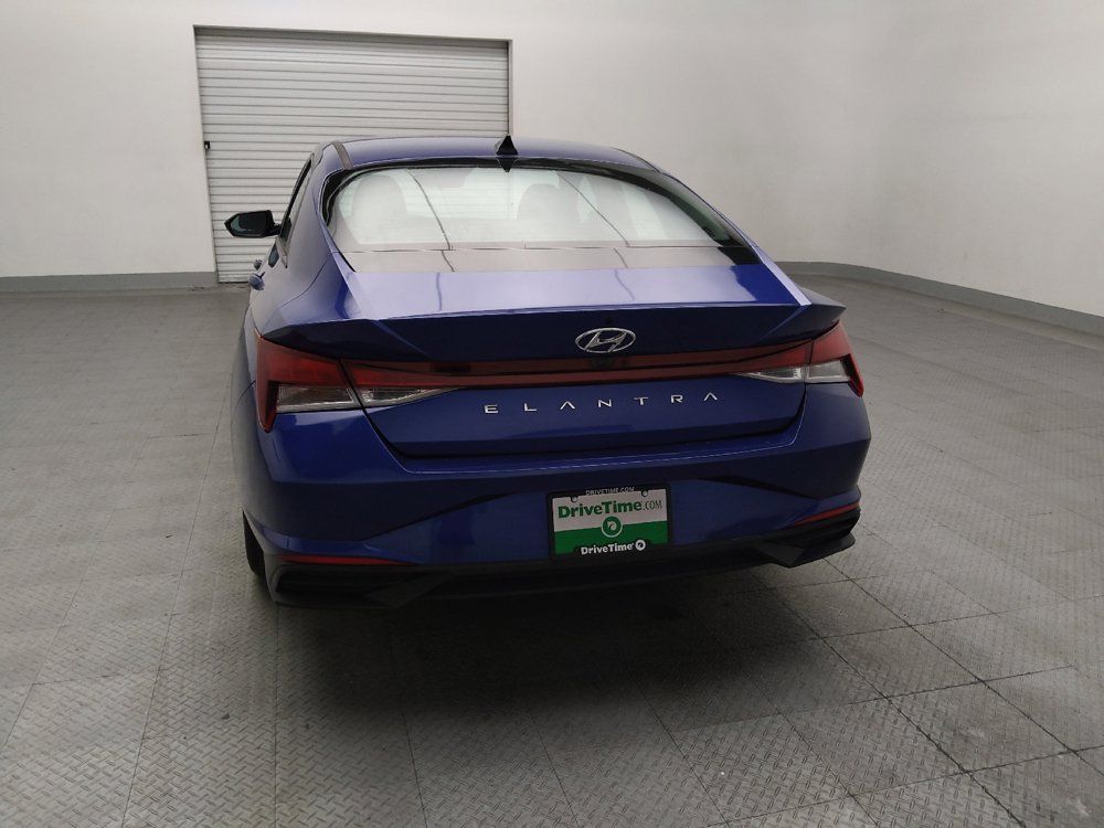 Used 2021 Hyundai Elantra SEL w/ Convenience Package FWD image 6