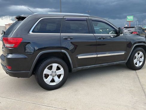 Used 2011 Jeep Grand Cherokee Laredo AWD/4WD image 21