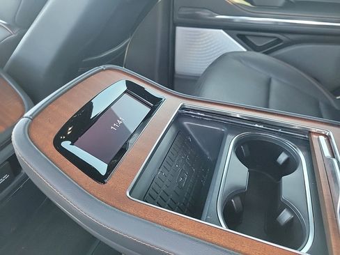 Used 2025 Lincoln Navigator Black Label image 26