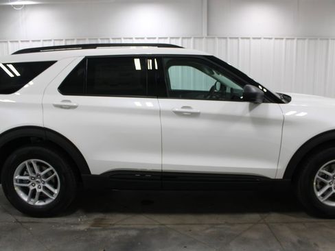 New 2026 Ford Explorer Active image 10