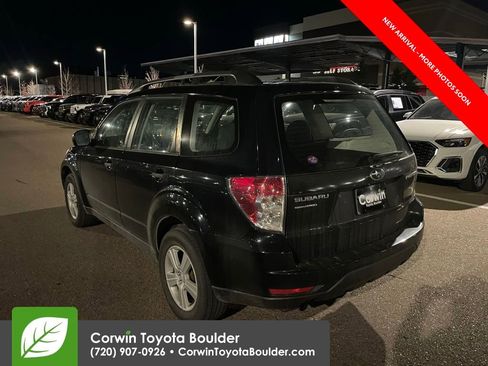 Used 2011 Subaru Forester 2.5X w/ Alloy Wheel Value Pkg image 4