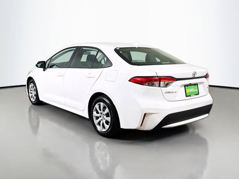 Used 2022 Toyota Corolla LE image 7