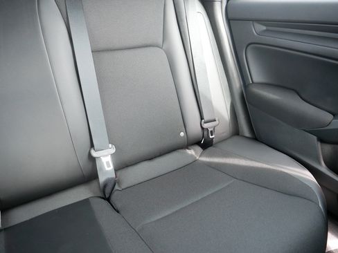 Used 2025 Honda Civic Sport image 14