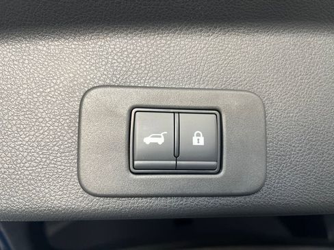 Used 2025 Nissan Murano Platinum w/ Cargo Package image 10