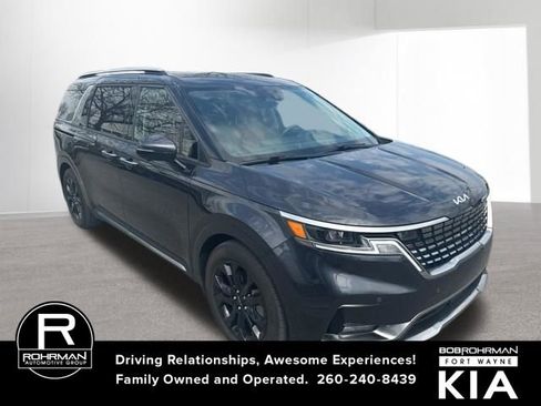 Used 2024 Kia Carnival SX image 8