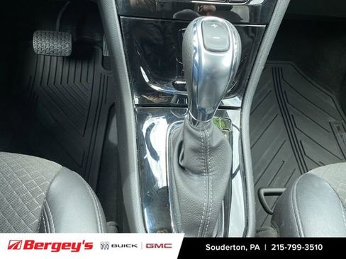 Certified 2022 Buick Encore Preferred w/ Safety Package AWD/4WD image 19