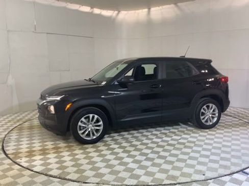 Used 2023 Chevrolet TrailBlazer LS image 4