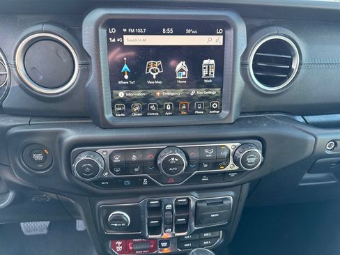 Used 2023 Jeep Wrangler Unlimited Rubicon 4xe w/ Cold Weather Group AWD/4WD image 5