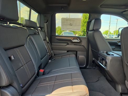 New 2026 Chevrolet Silverado 3500 High Country w/ High Country Premium Package AWD/4WD image 26