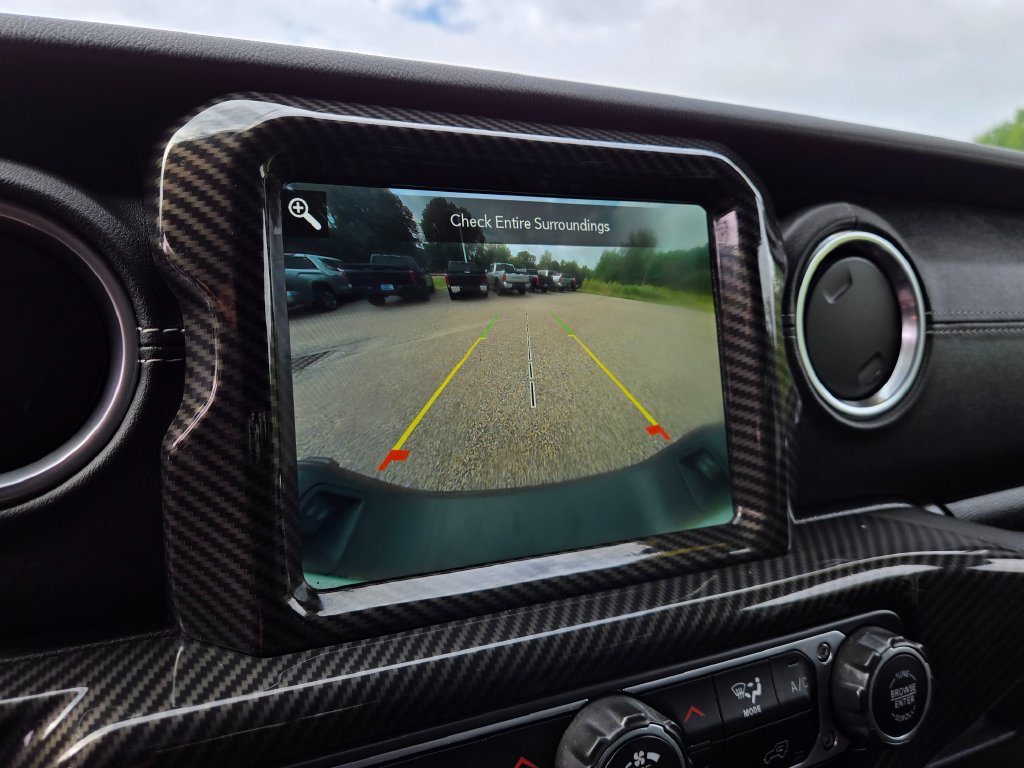 Used 2022 Jeep Gladiator Overland w/ Popular Equipment Package AWD/4WD image 23