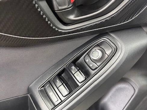 Used 2020 Subaru Crosstrek 2.0i Premium image 16