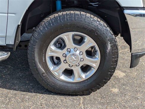 Used 2024 RAM 2500 Big Horn w/ Off Road Package image 11