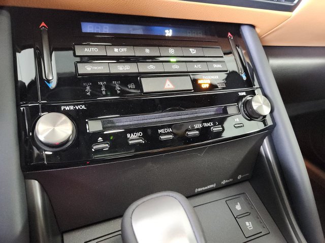 Used 2023 Lexus IS 300 w/ Comfort Package RWD image 22