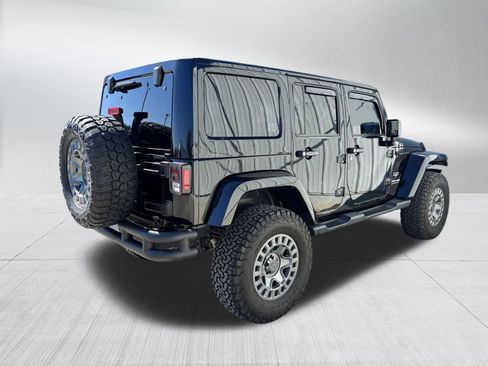 Used 2018 Jeep Wrangler Unlimited Sahara w/ Connectivity Group image 6