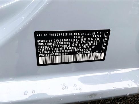 Certified 2025 Volkswagen Jetta SE FWD image 31