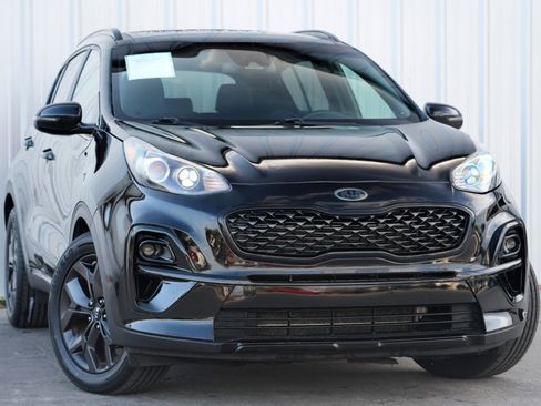 Used 2021 Kia Sportage S image 2