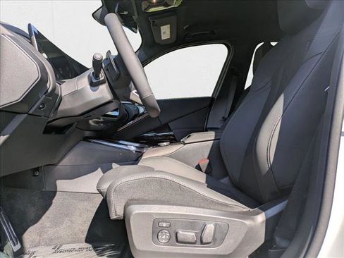 Used 2026 BMW X3 xDrive30 w/ Premium Package image 4