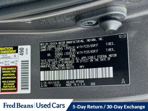 Used 2024 Toyota Sienna XLE image 33