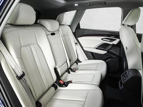 New 2025 Audi Q5 Premium Plus image 20