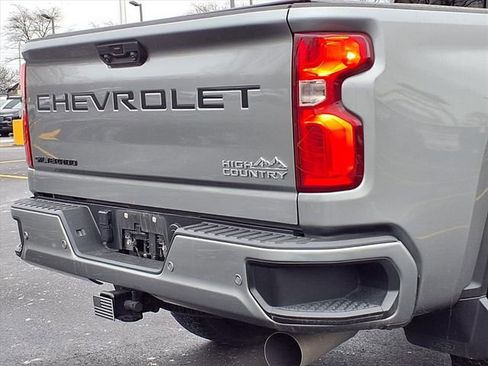 Used 2024 Chevrolet Silverado 2500 High Country w/ High Country Premium Package image 25