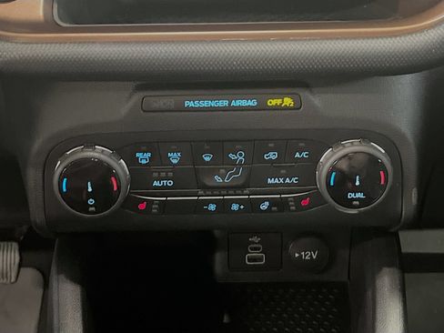 Used 2024 Ford Bronco Sport Outer Banks w/ Tech Package AWD/4WD image 16