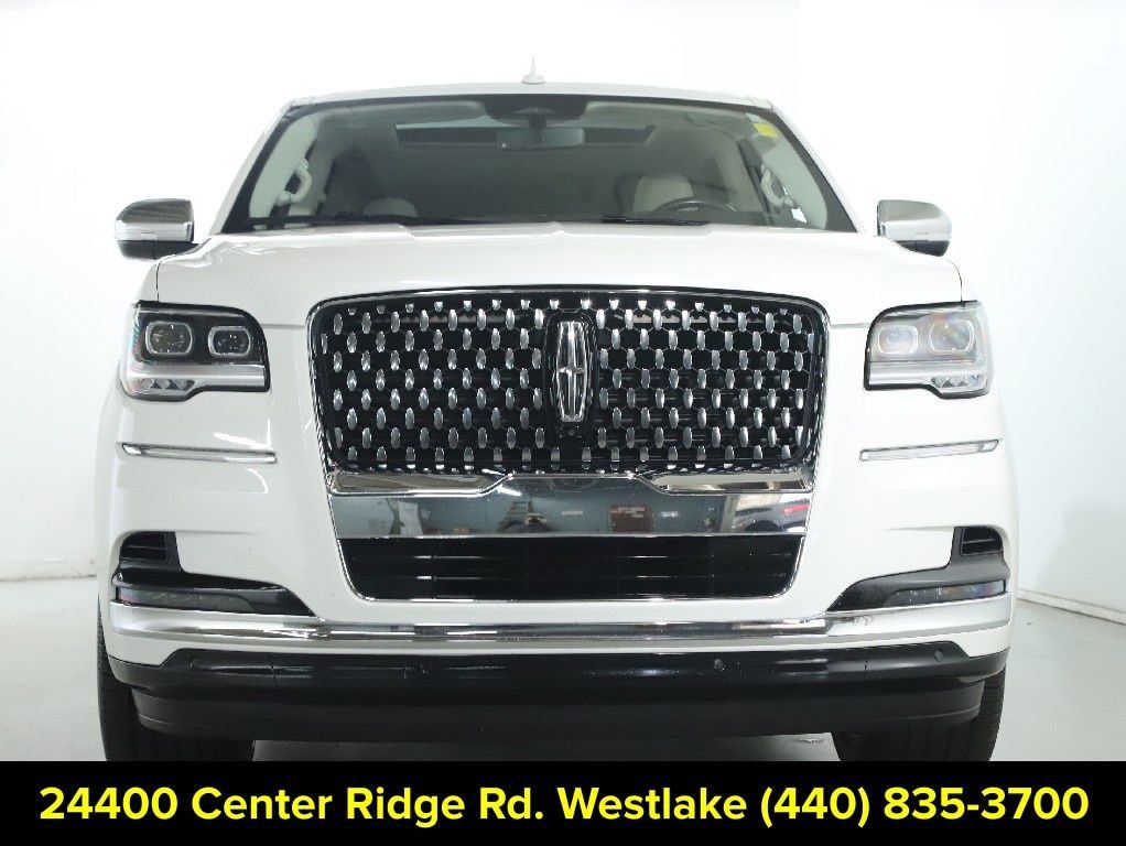 Used 2022 Lincoln Navigator L Black Label AWD/4WD image 6