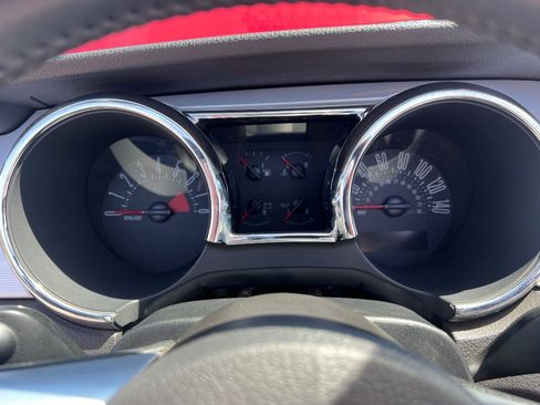 Used 2005 Ford Mustang GT image 14