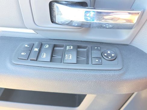 Used 2024 RAM 1500 Classic SLT AWD/4WD image 23