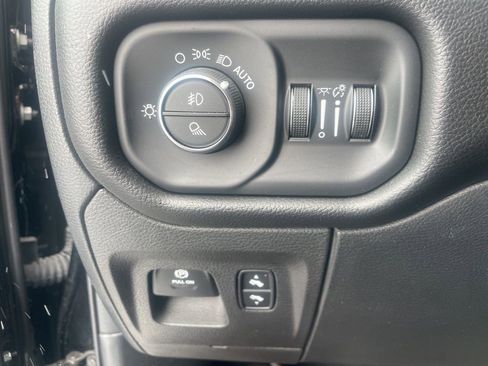 Used 2023 RAM 1500 Laramie image 20