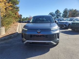 New 2025 Volkswagen Tiguan SE video 2