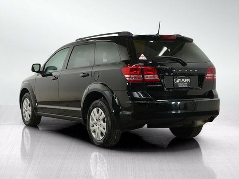 Used 2020 Dodge Journey SE FWD image 3