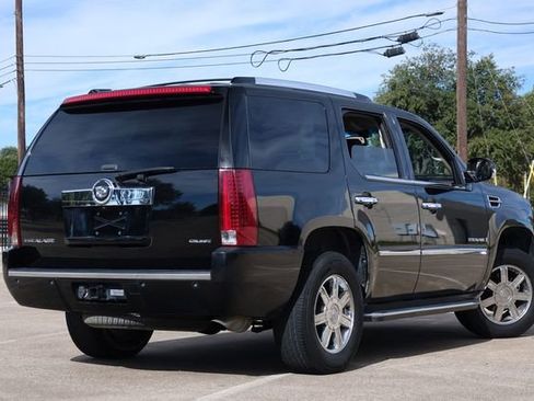 Used 2007 Cadillac Escalade 2WD w/ Information Package image 22