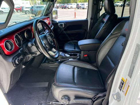 Used 2020 Jeep Wrangler Unlimited Rubicon AWD/4WD image 9