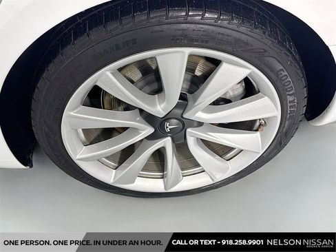 Used 2020 Tesla Model 3 Standard Range RWD image 30