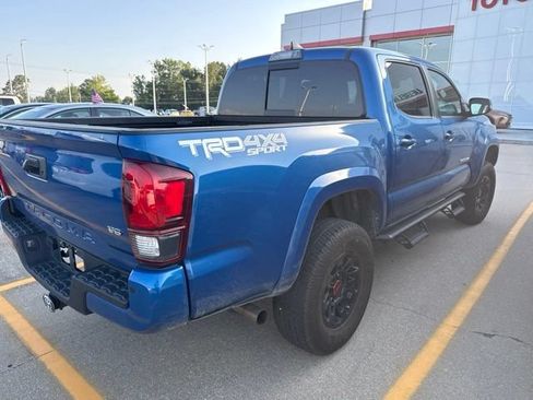 Used 2018 Toyota Tacoma TRD Sport w/ Technology Package AWD/4WD image 9