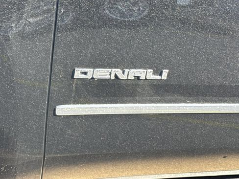 Used 2017 GMC Yukon Denali w/ Open Road Package image 19