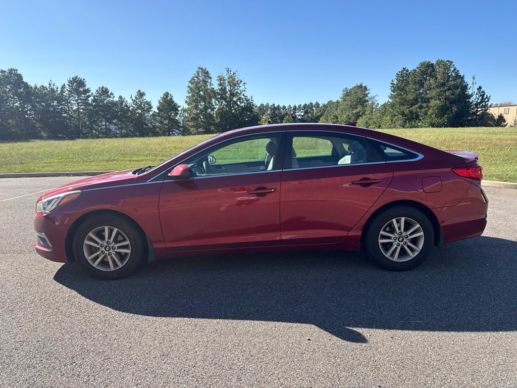Used 2015 Hyundai Sonata SE FWD image 4