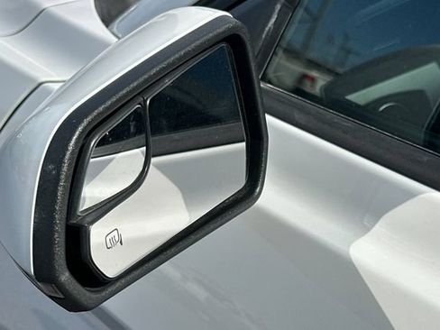 Used 2020 Ford Mustang Premium RWD image 7