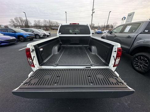 Used 2019 Nissan Frontier S image 22