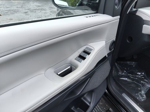 New 2026 Lincoln Navigator Reserve image 16