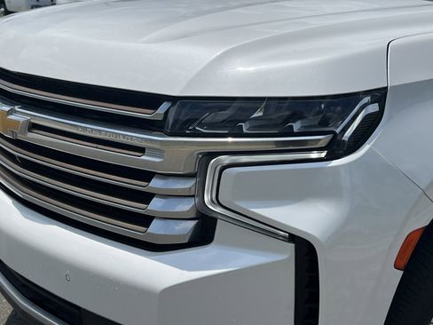 Used 2021 Chevrolet Tahoe High Country w/ Premium Package AWD/4WD image 35