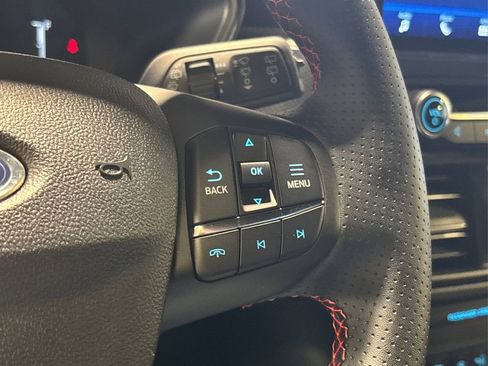 Certified 2025 Ford Escape ST-Line AWD/4WD image 33