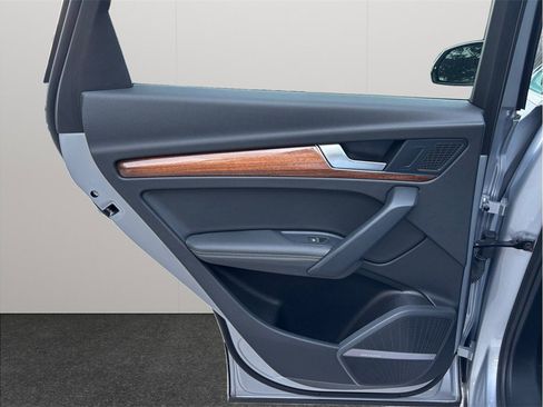 Used 2023 Audi Q5 2.0T Premium Plus w/ Premium Plus Package image 43