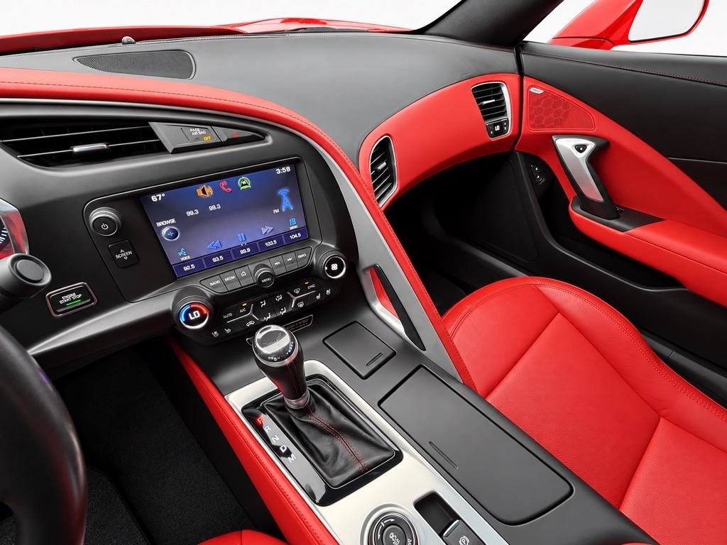 Used 2015 Chevrolet Corvette Stingray Coupe RWD image 17