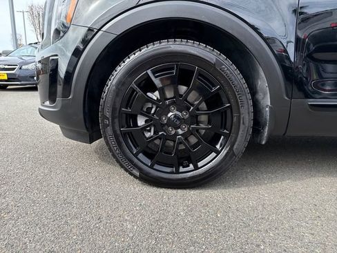 Used 2021 Kia Telluride EX w/ EX Premium Package image 32