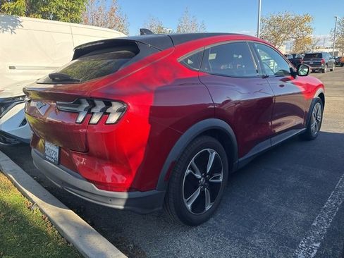 Used 2021 Ford Mustang Mach-E Select w/ Comfort/Appearance Package image 3