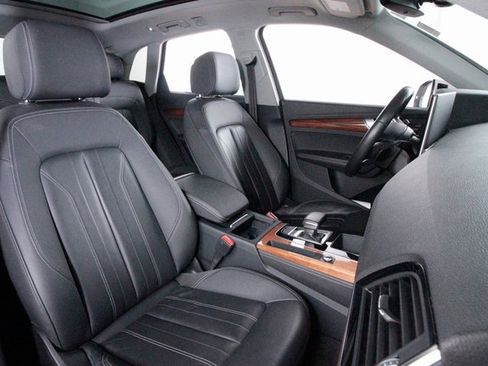 Used 2022 Audi Q5 2.0T Premium Plus image 24